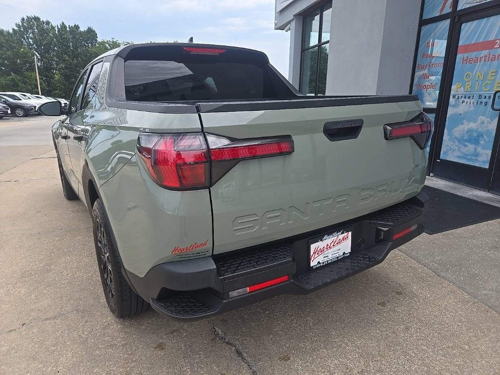 Used 2024 Hyundai Santa Cruz SEL AWD/4WD image 10