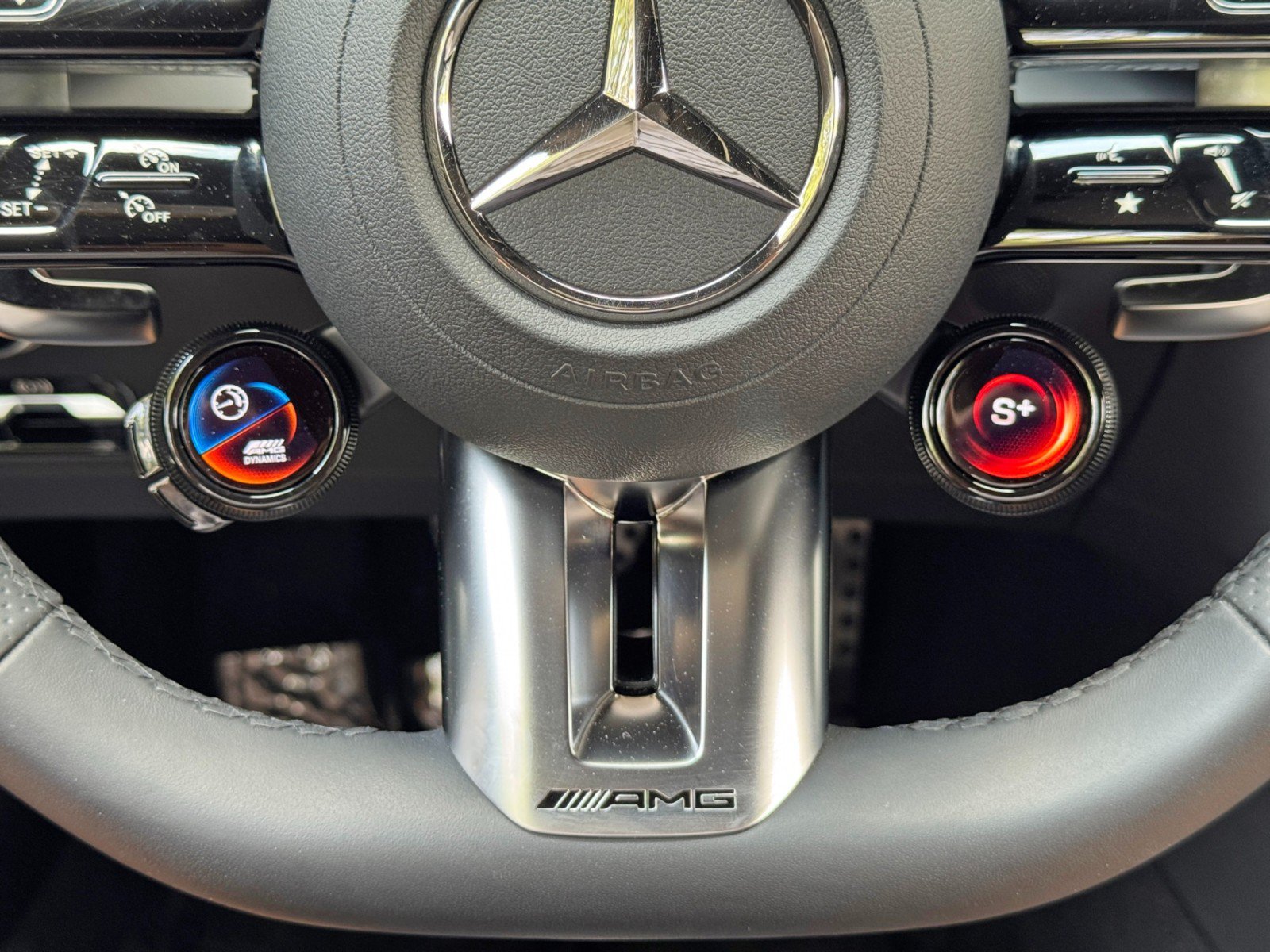 Used 2025 Mercedes-Benz AMG GT 43 image 26