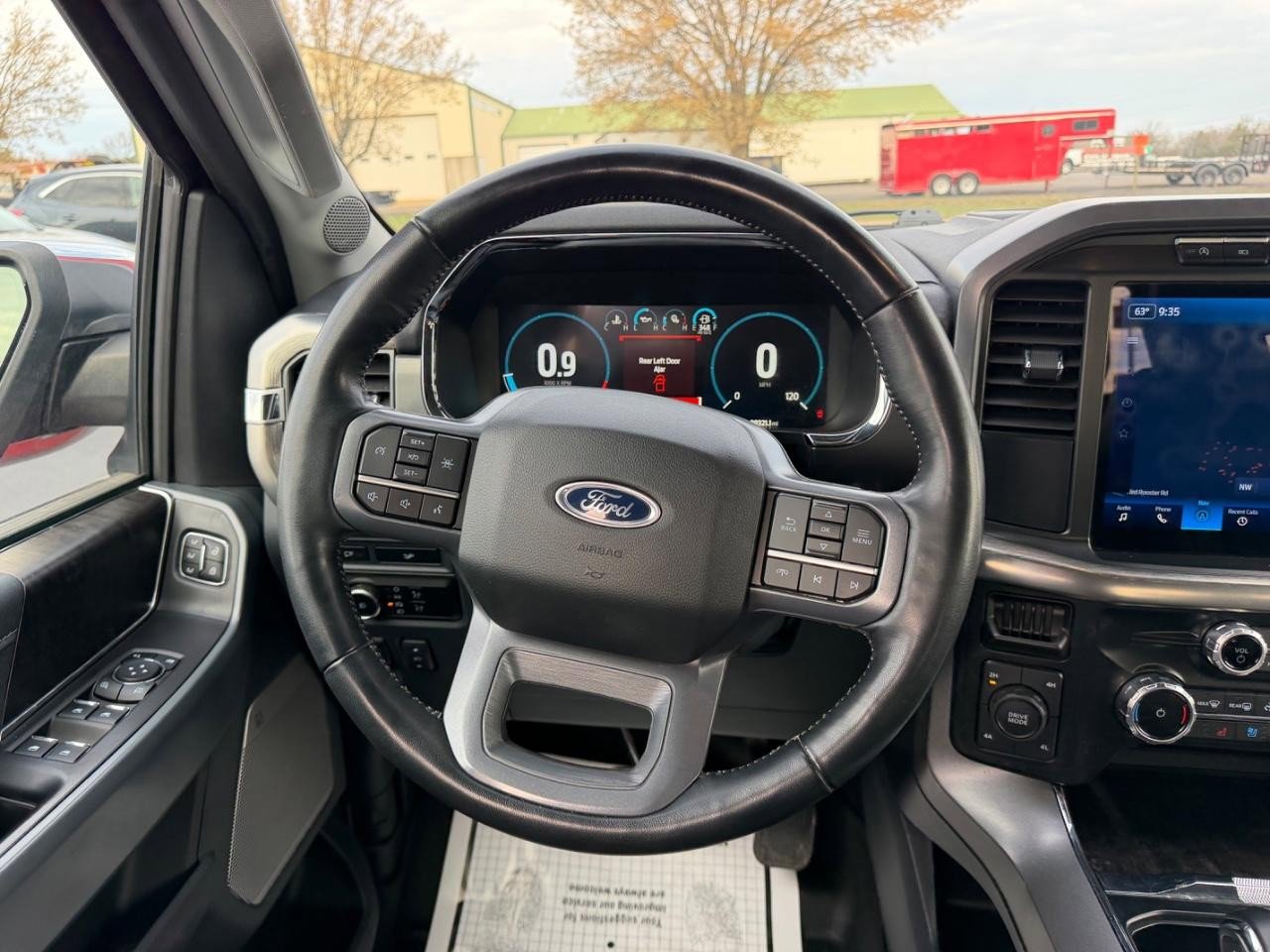 Used 2023 Ford F150 Lariat image 11