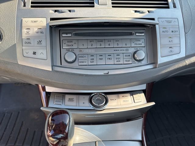 Used 2010 Toyota Avalon Limited FWD image 31