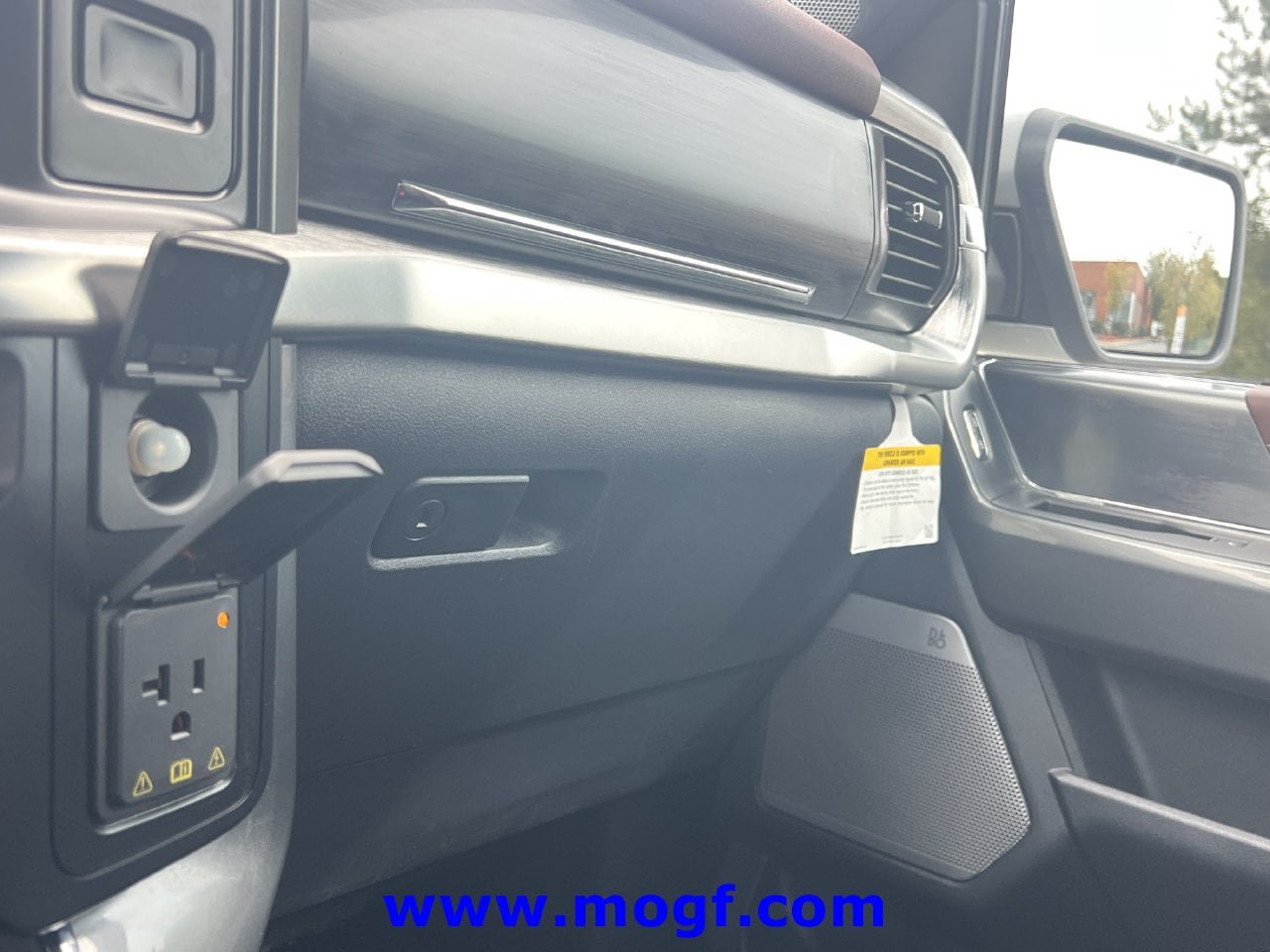 Used 2023 Ford F150 Lariat w/ Equipment Group 502A High AWD/4WD image 12
