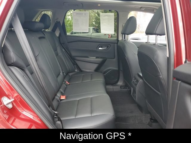Certified 2025 Nissan Rogue SL w/ SL Premium Package AWD/4WD image 16