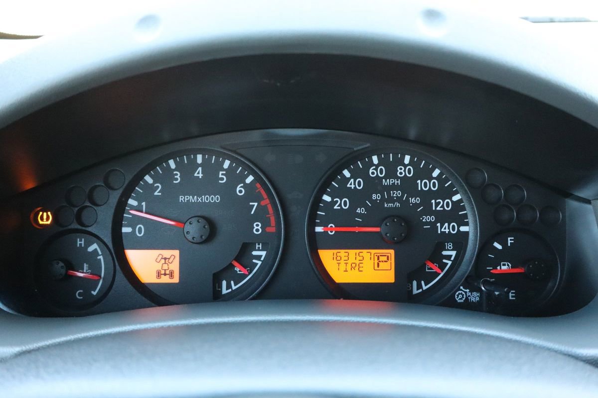 Used 2015 Nissan Xterra S image 33