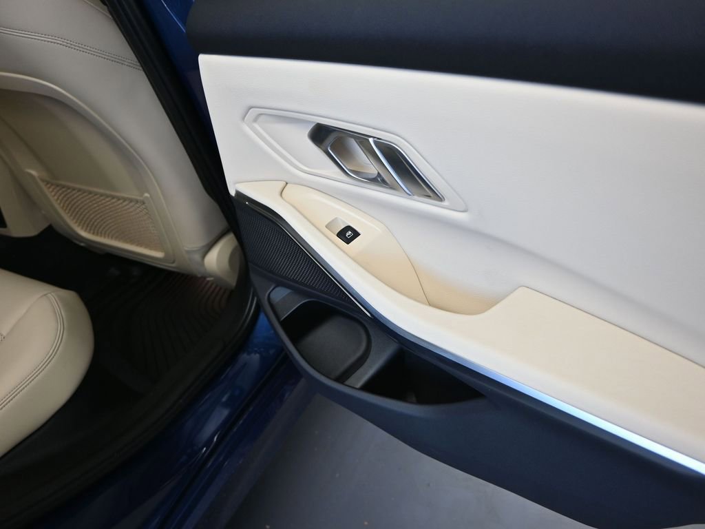 Used 2022 BMW 330i Sedan w/ Premium Package 2 image 21