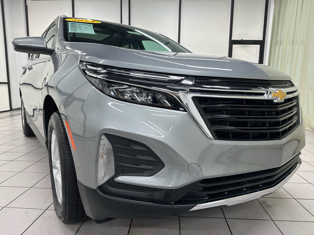 Used 2024 Chevrolet Equinox LT w/ LPO, Floor Liner Package image 2