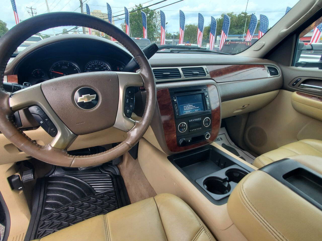 Used 2009 Chevrolet Silverado 2500 LTZ w/ Suspension Package, Off-Road image 12