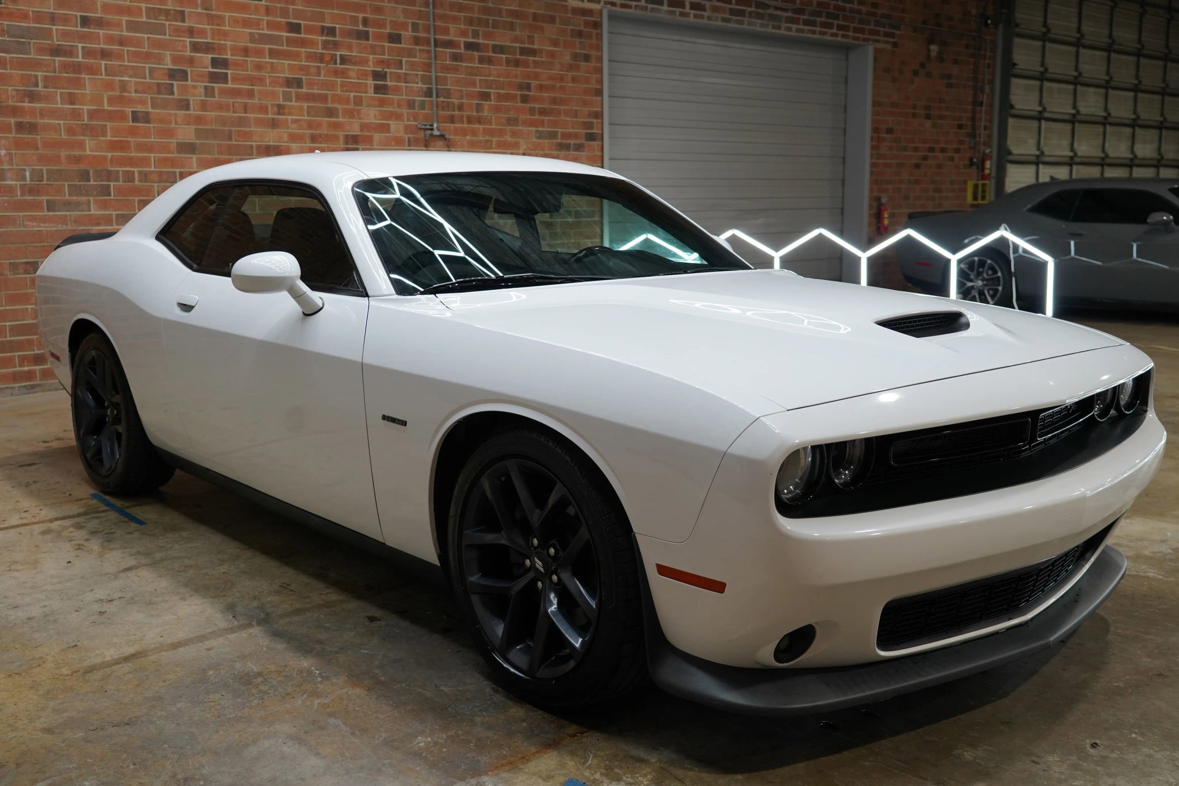 Used 2019 Dodge Challenger R/T w/ Blacktop Package image 4