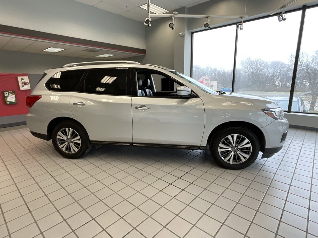 Used 2019 Nissan Pathfinder SL image 6