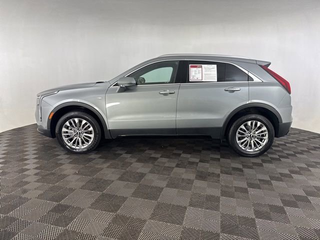 Used 2024 Cadillac XT4 Premium Luxury image 6