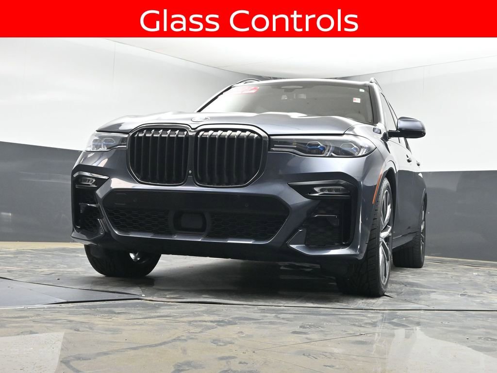 Used 2022 BMW X7 M50i image 30