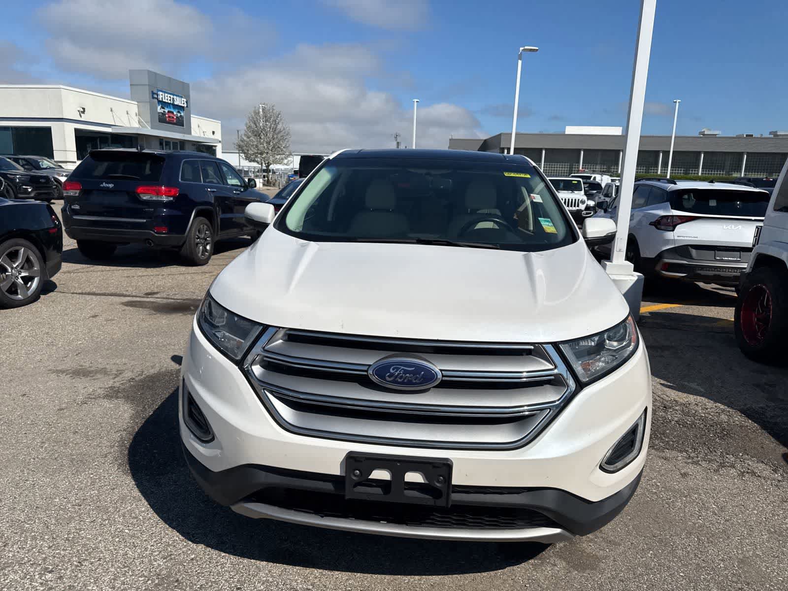 Used 2016 Ford Edge Titanium w/ Equipment Group 301A image 4