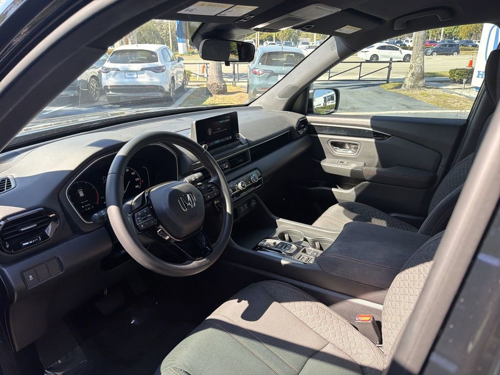 Certified 2023 Honda Pilot Sport image 24