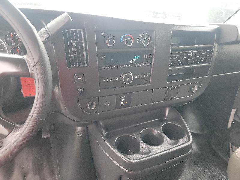 Used 2016 GMC Savana 2500 RWD image 13