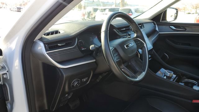 Certified 2022 Jeep Grand Cherokee Limited image 12