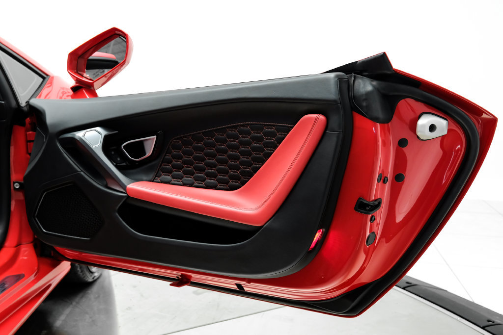 Used 2018 Lamborghini Huracan LP 580-2 RWD image 40