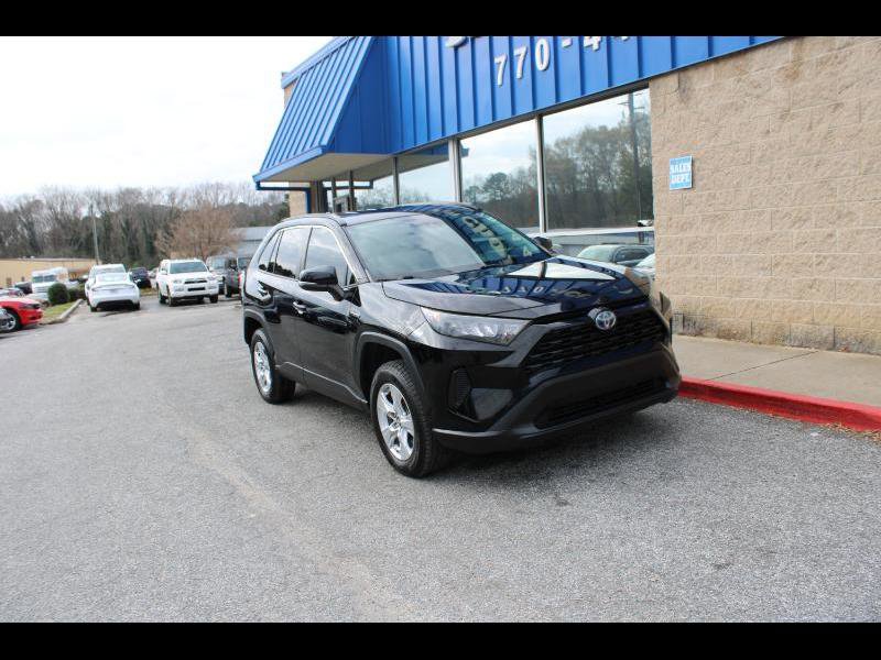 Used 2019 Toyota RAV4 LE image 1