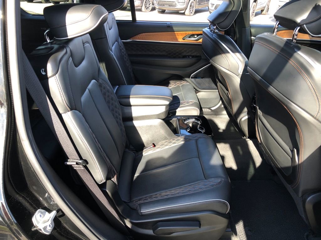 Certified 2022 Jeep Grand Cherokee L Summit image 28