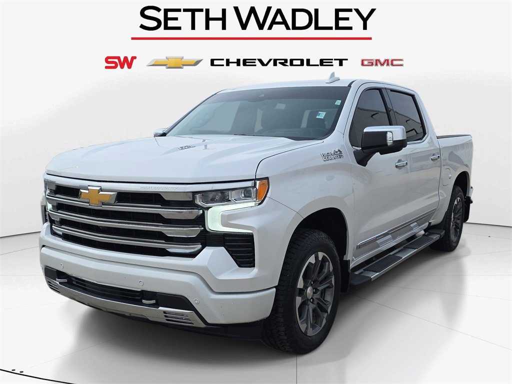 Used 2024 Chevrolet Silverado 1500 High Country w/ Technology Package image 3
