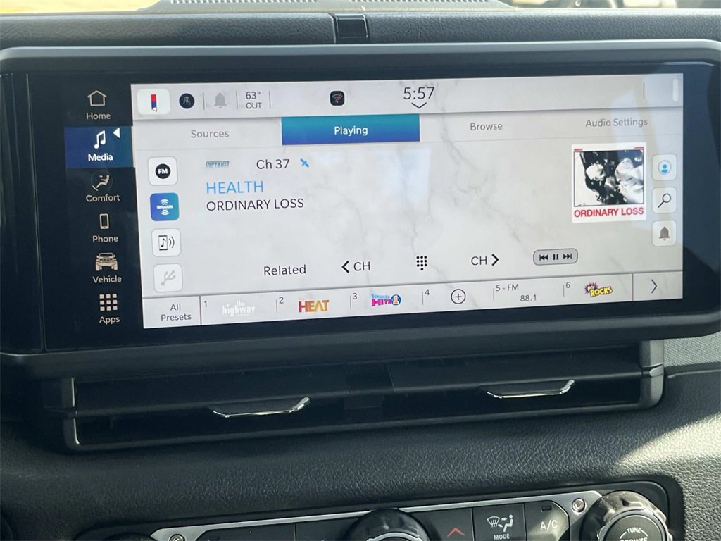 New 2026 Jeep Gladiator Sport image 13