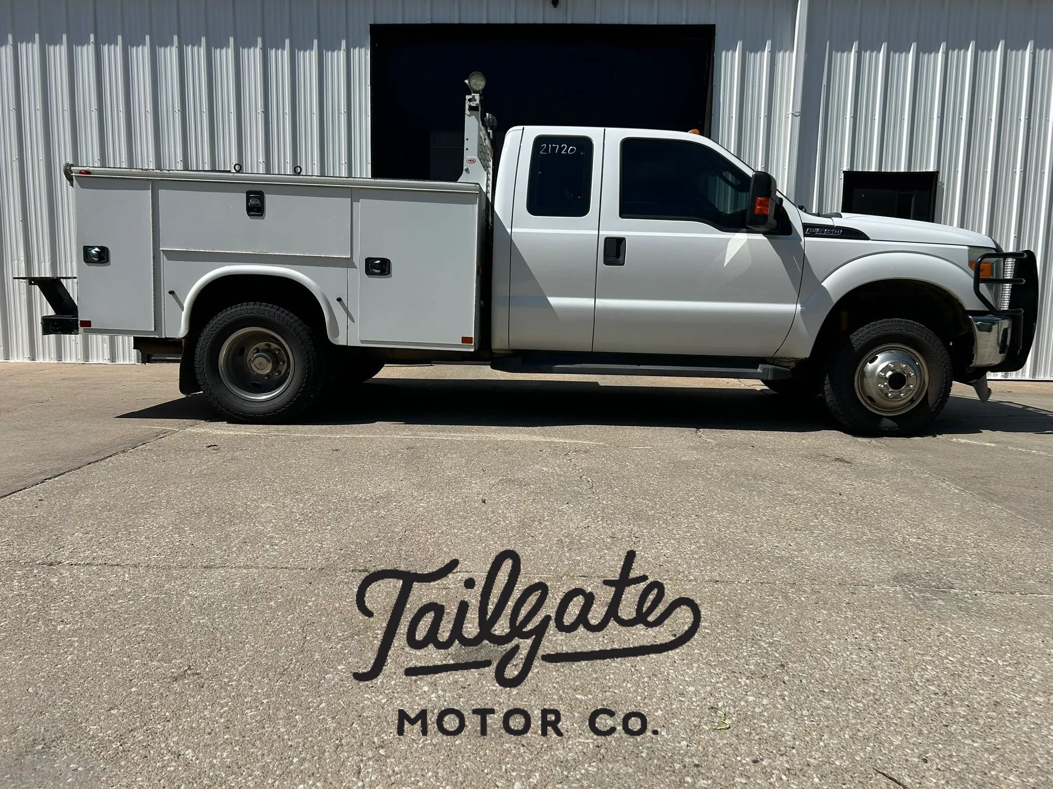 Used 2015 Ford F350 XL w/ Power Equipment Group AWD/4WD image 1