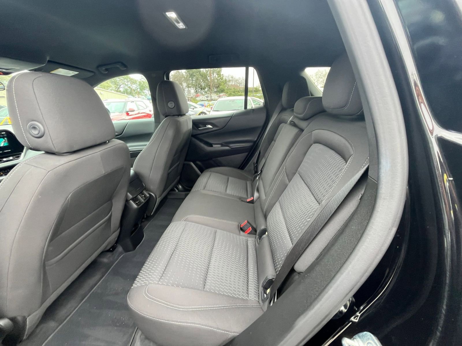 Used 2025 Chevrolet Equinox LT image 27