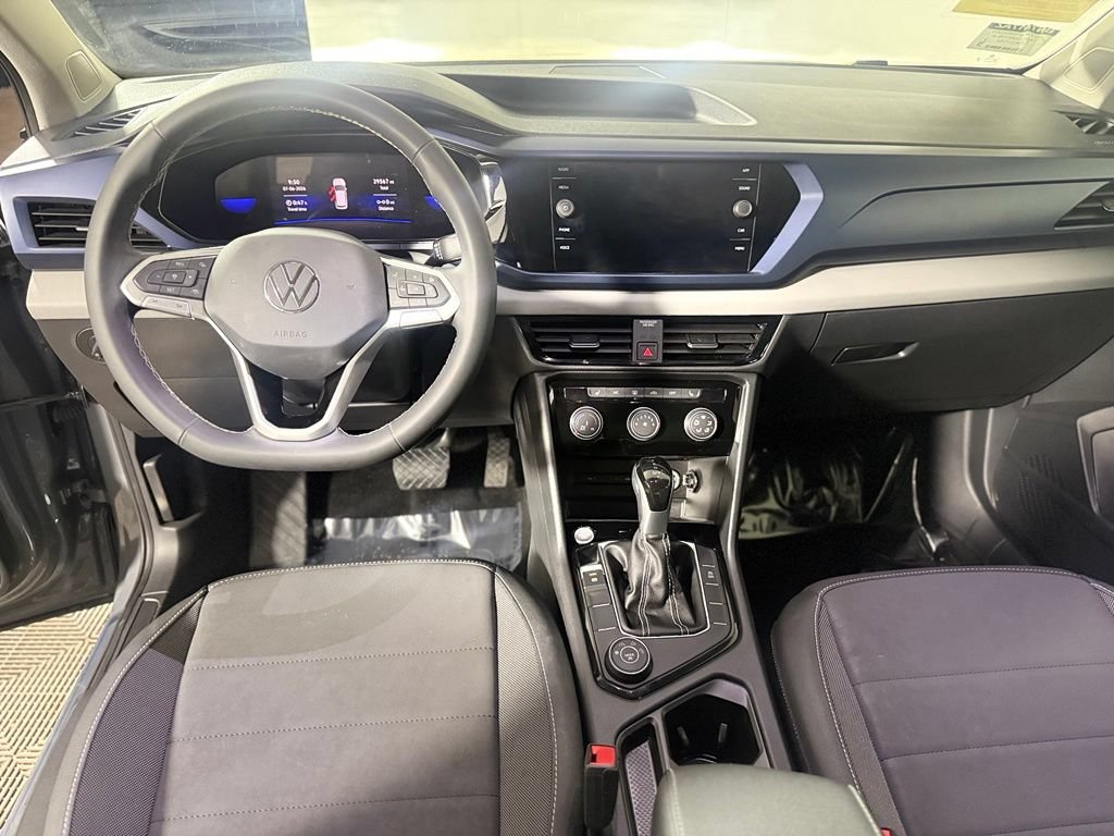 Used 2023 Volkswagen Taos SE w/ Panoramic Sunroof Package AWD/4WD image 12