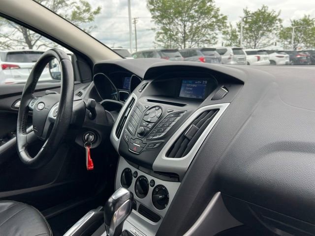Used 2014 Ford Focus SE w/ Equipment Group 201A FWD image 31