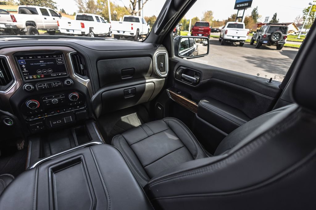 Used 2022 Chevrolet Silverado 1500 High Country w/ Safety Package II image 28