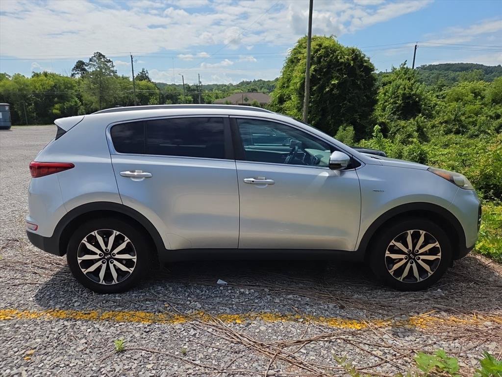Used 2017 Kia Sportage EX w/ EX Premium Package AWD/4WD image 3