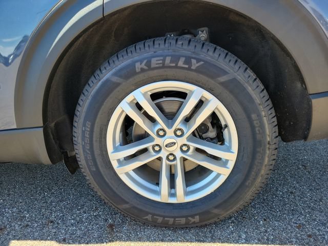 Used 2021 Ford Explorer XLT w/ Equipment Group 202A AWD/4WD image 5