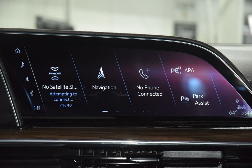 Used 2024 Cadillac Escalade Premium Luxury Platinum image 33