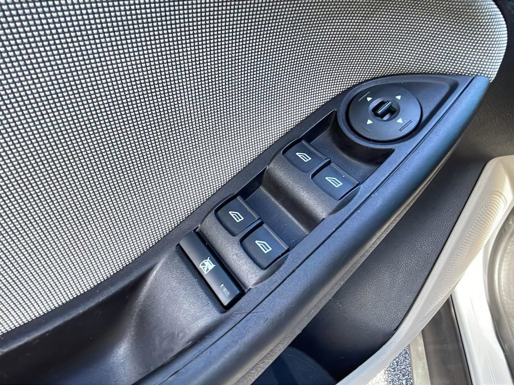 Used 2014 Ford Focus SE image 28