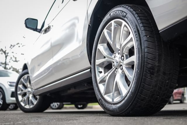 Used 2019 Ford Expedition Max Limited w/ Equipment Group 302A AWD/4WD image 18