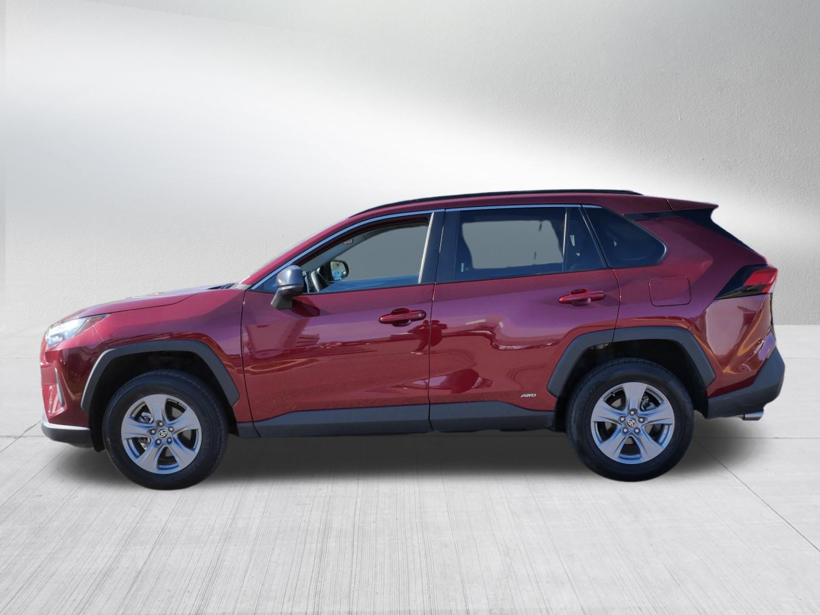 Certified 2025 Toyota RAV4 LE AWD/4WD image 5
