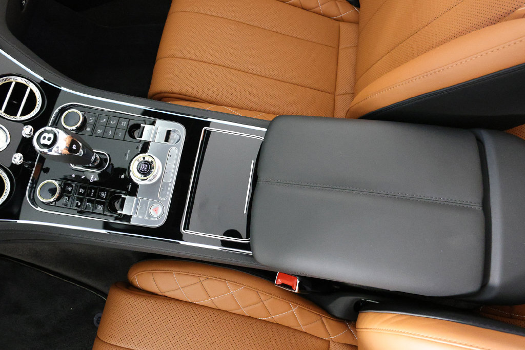 Used 2024 Bentley Continental GT Mulliner AWD/4WD image 43