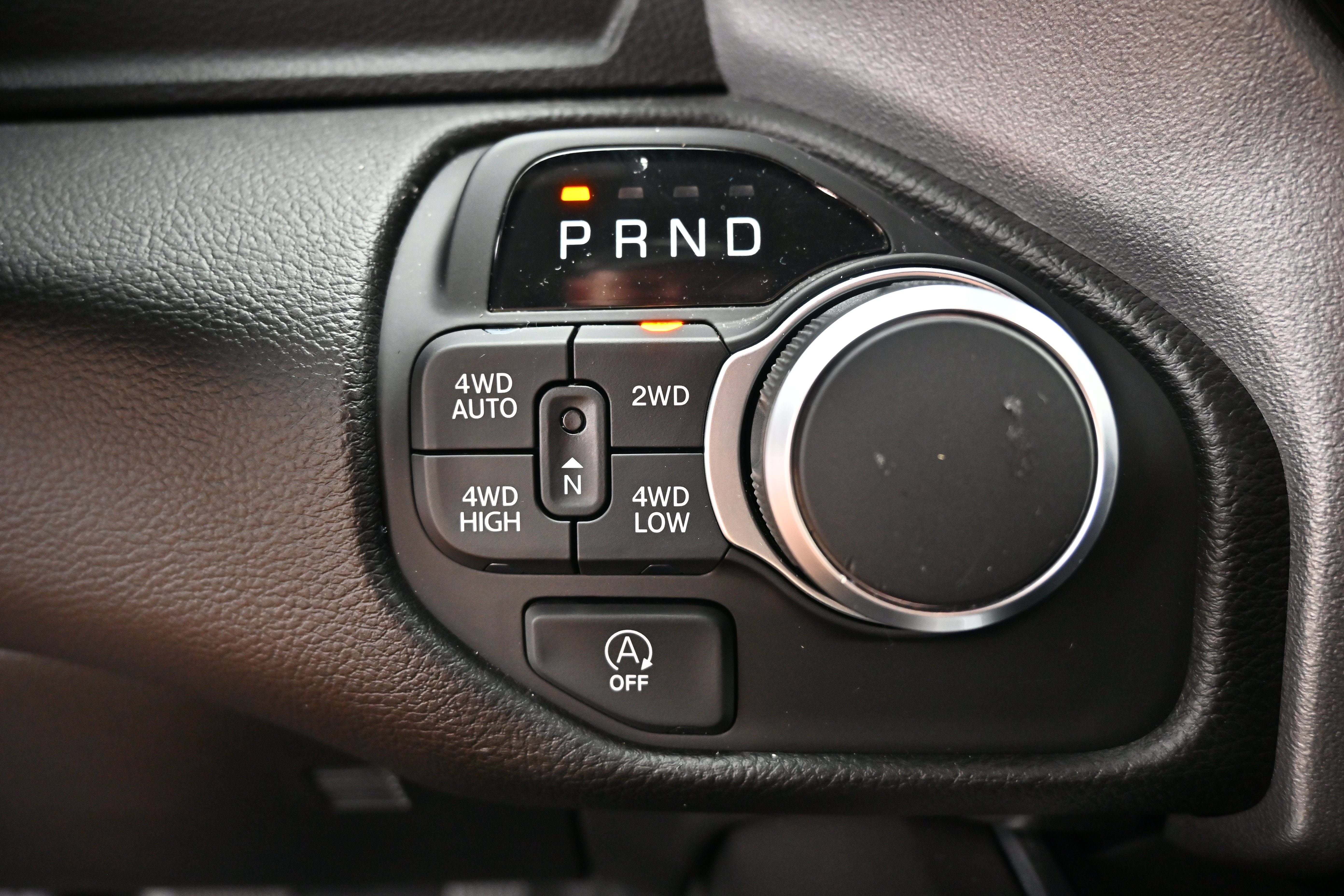 Used 2025 RAM 1500 Big Horn AWD/4WD image 29
