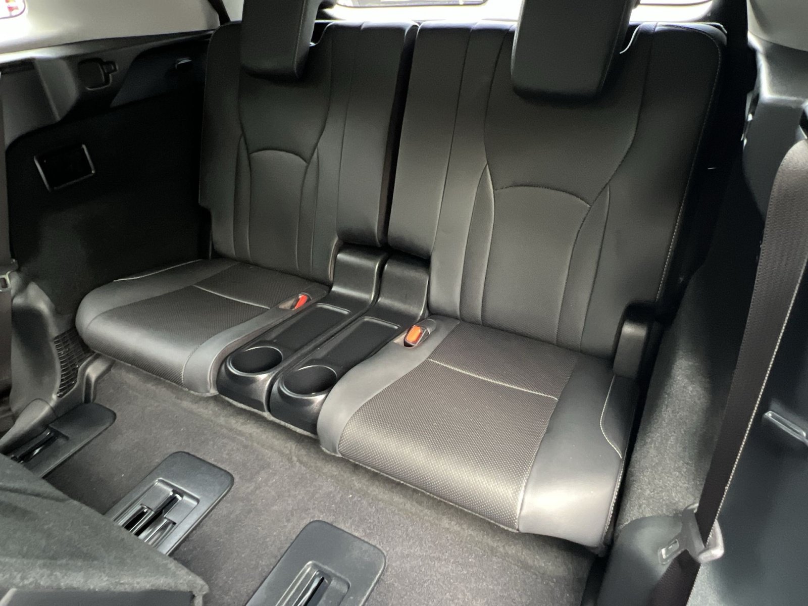 Used 2022 Lexus RX 350L Premium w/ Premium Package AWD/4WD image 31