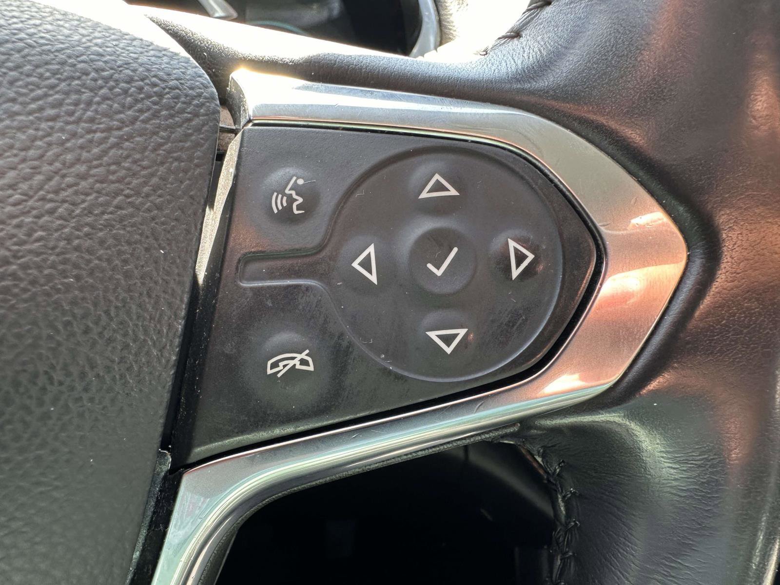 Used 2018 Chevrolet Traverse LT AWD/4WD image 18