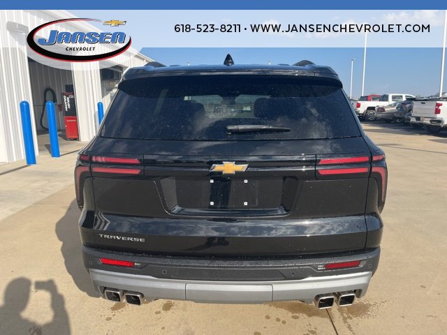 Used 2025 Chevrolet Traverse LT image 5