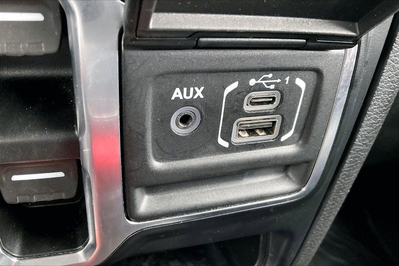 Certified 2022 Jeep Gladiator Overland w/ Popular Equipment Package image 18