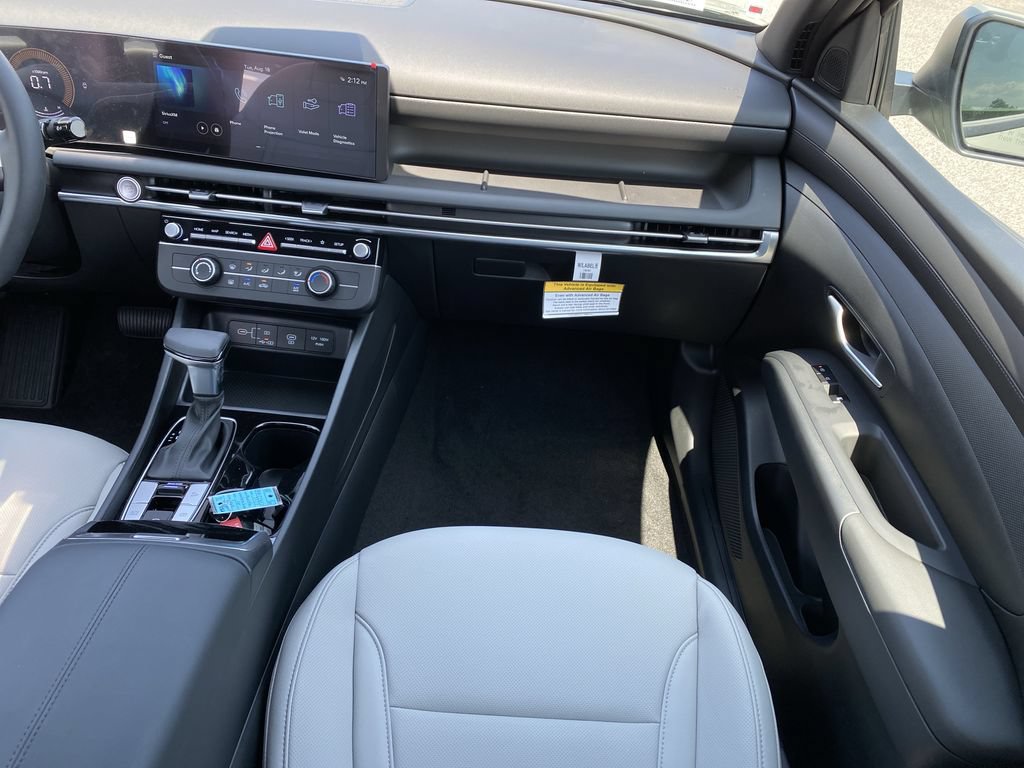 New 2027 Hyundai Santa Cruz SE FWD image 16