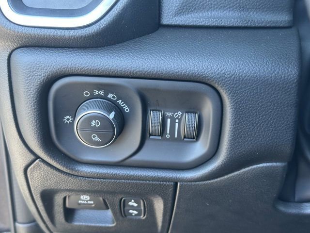 New 2026 RAM 1500 2WD Crew Cab image 24