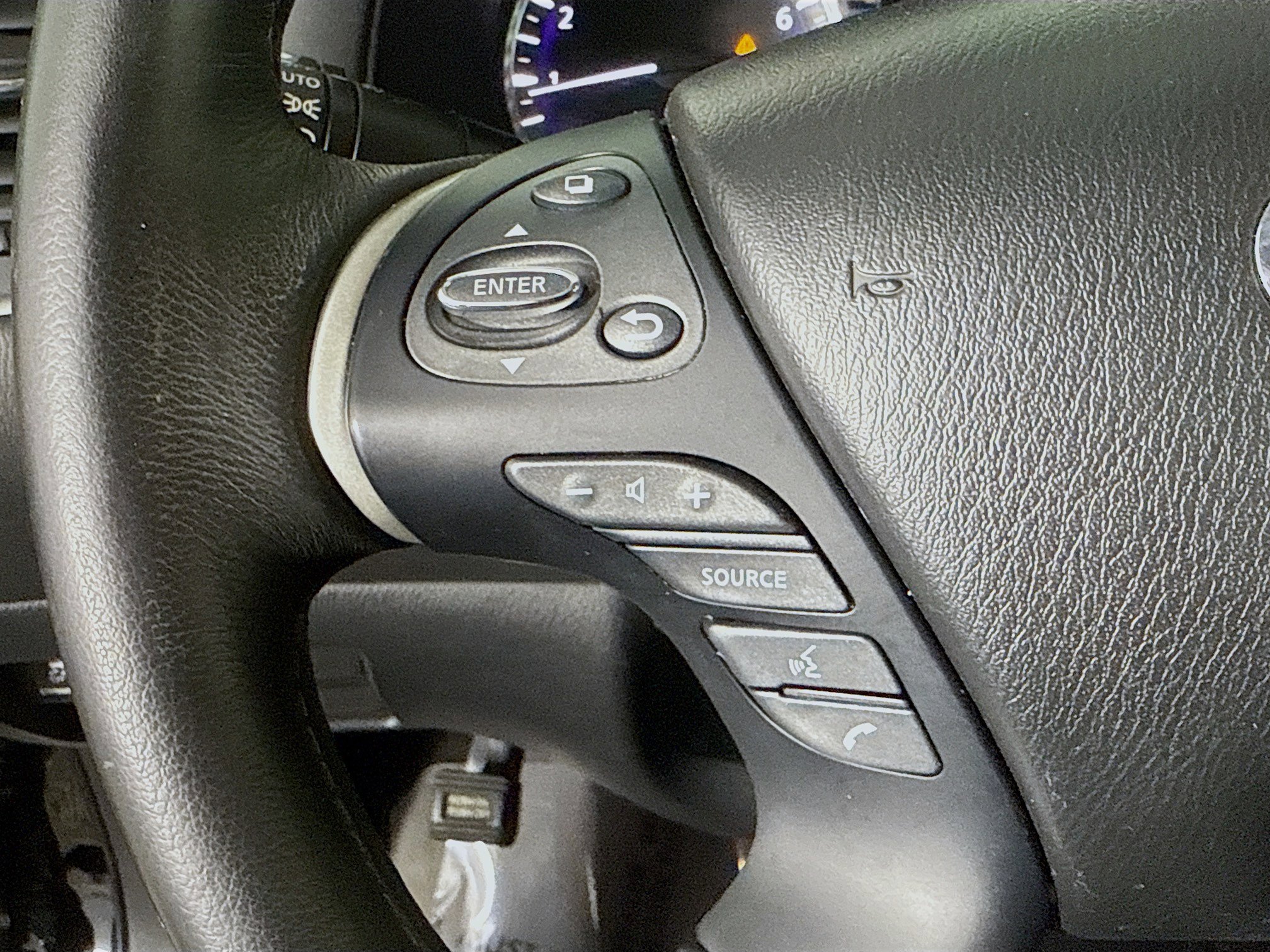 Used 2019 INFINITI QX60 Pure image 14