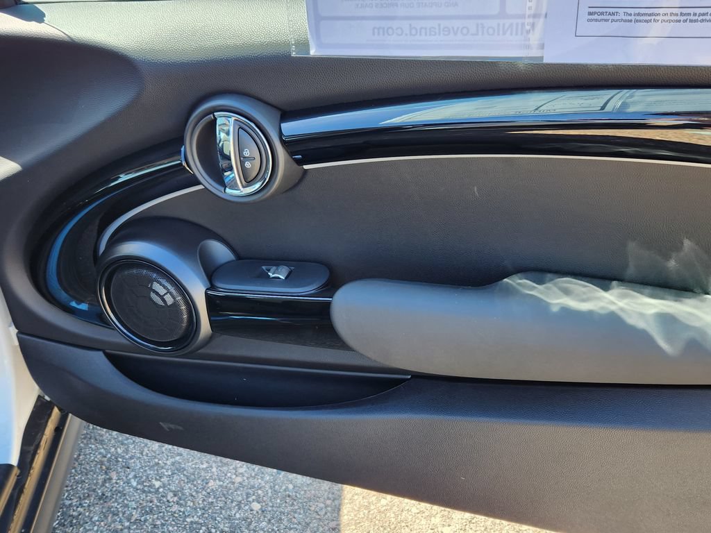 Used 2024 MINI Cooper SE FWD image 13