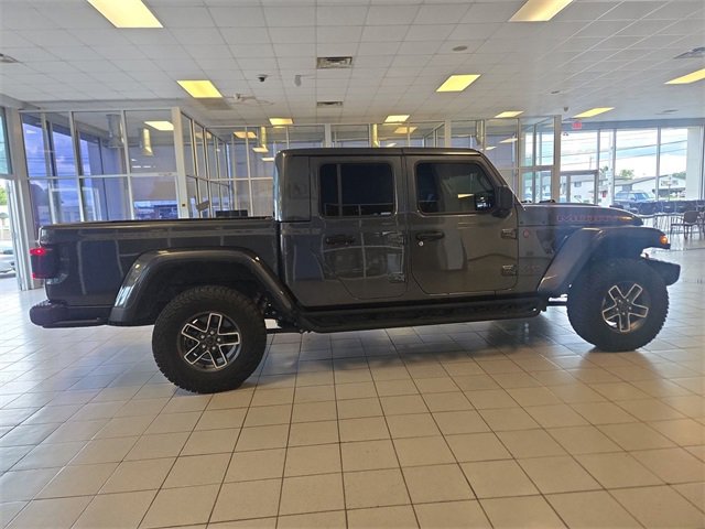 Used 2024 Jeep Gladiator Mojave image 9