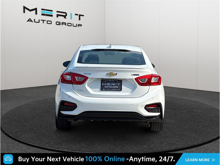 Used 2017 Chevrolet Cruze Premier FWD image 8