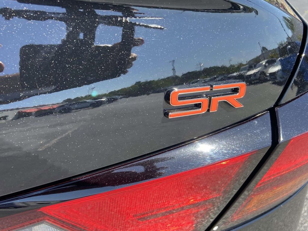 Used 2024 Nissan Altima 2.5 SR FWD image 11