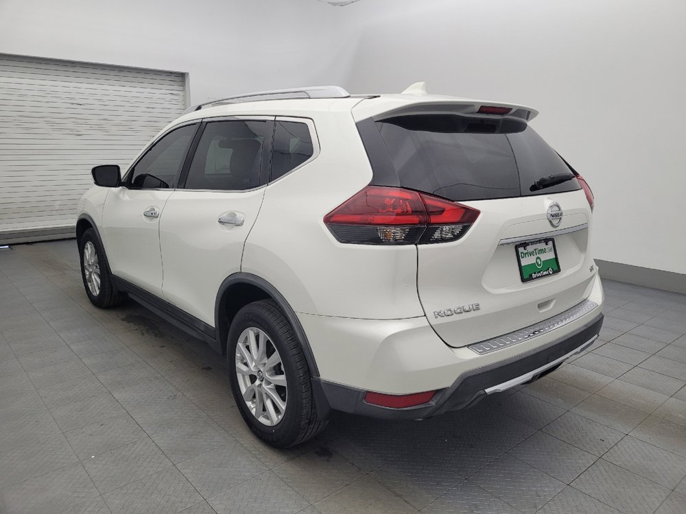 Used 2018 Nissan Rogue SV image 5