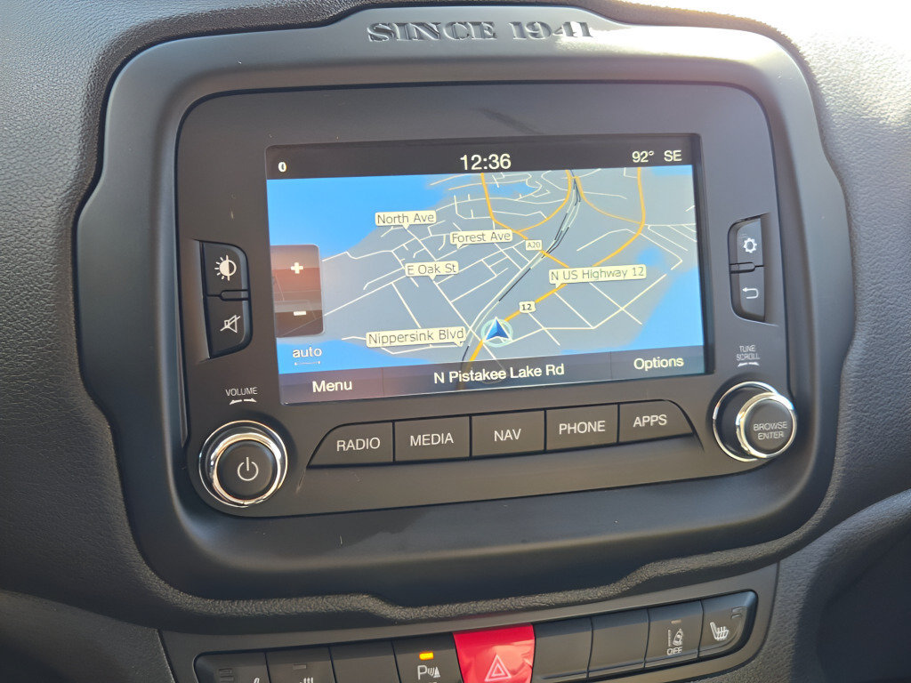 Used 2017 Jeep Renegade Limited FWD image 30