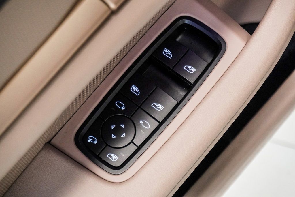 Used 2023 Porsche Taycan 4S w/ Premium Package image 37